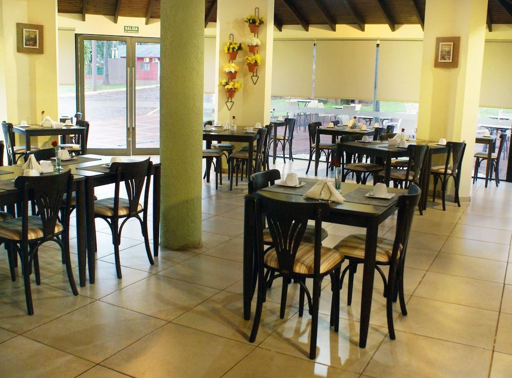 Pirayu Lodge Resort Puerto Iguazu Exterior photo